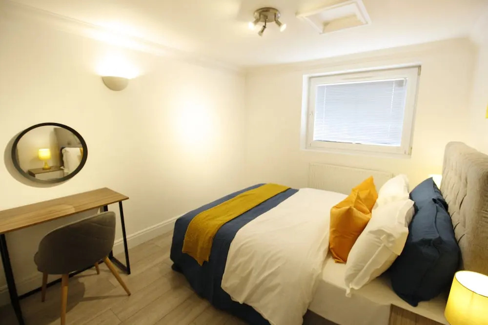 Willow Serviced Apartments - The Walk 3