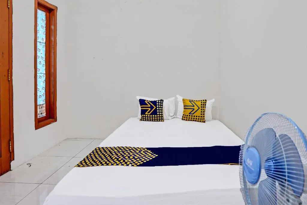 OYO LIFE 92077 Tarlo Guest House 3