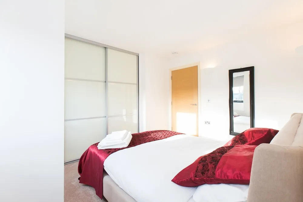 Luxury 2bed Apartment in Kensington A1