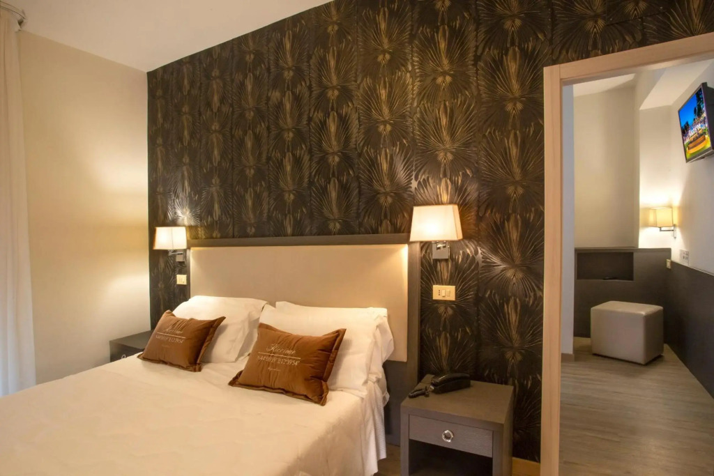 Hotel Ambassador