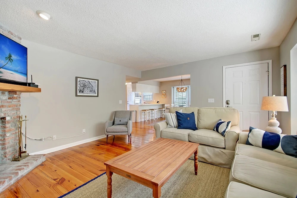 664 Fox Pond Drive Townhouse 3 Bedrooms 2 Bathrooms Townhouse