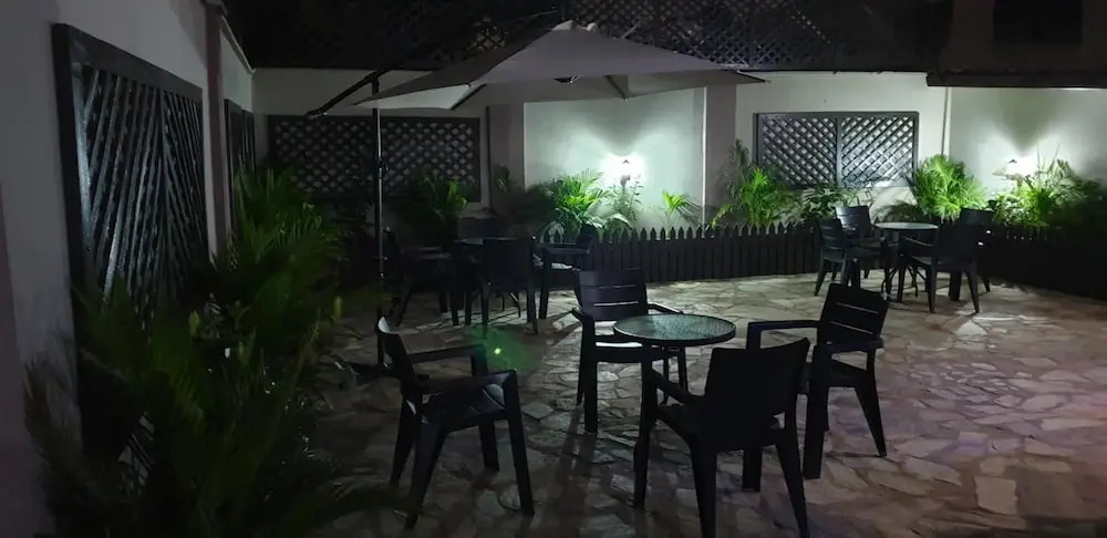 Janjay Hotel