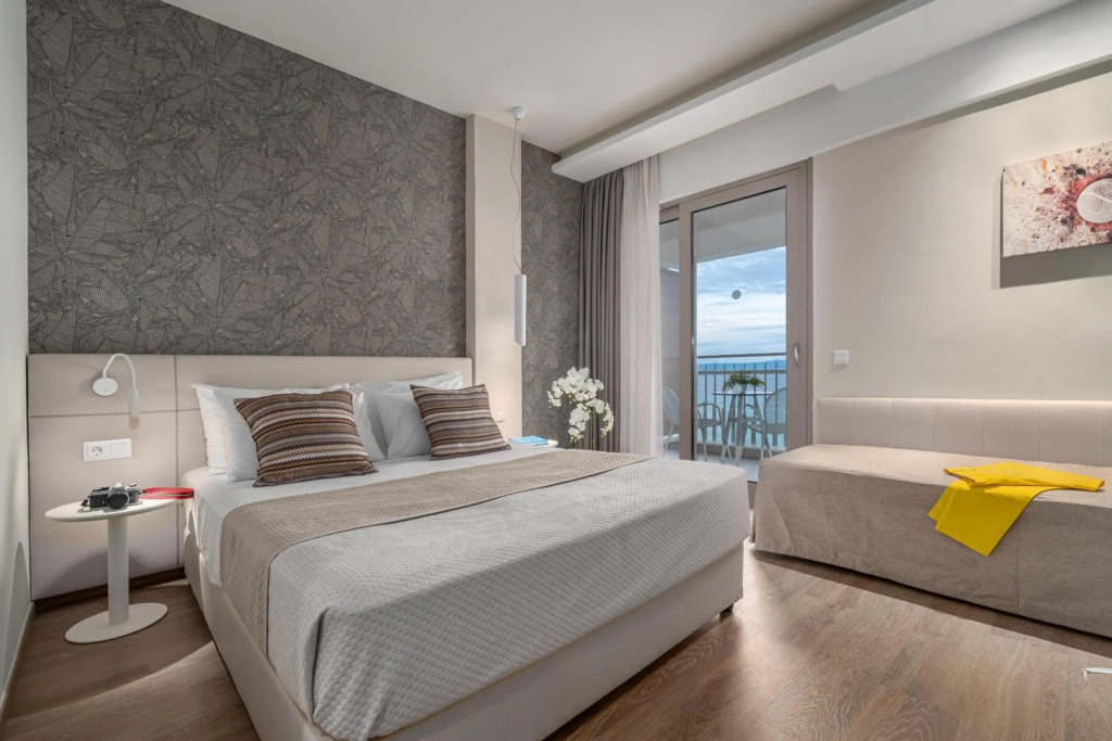 Ammon Zeus Luxury Beach Hotel