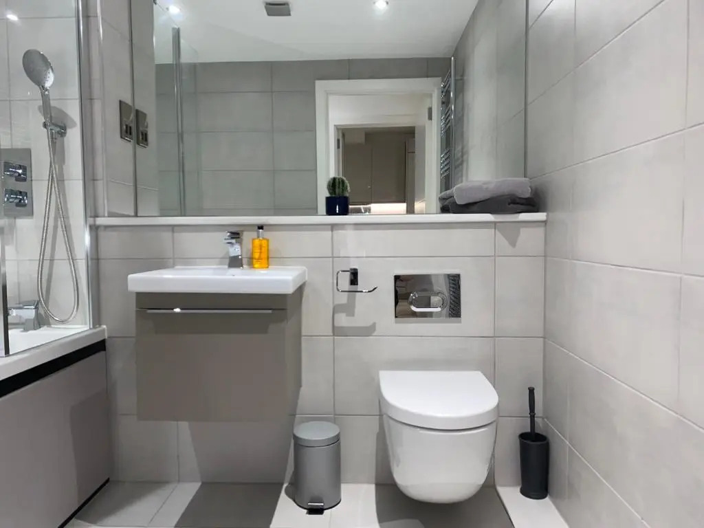 Roomotel - Broadoaks Apartments