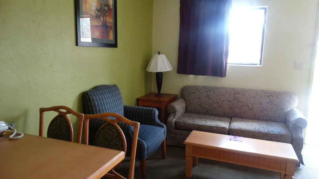 Budget Inn