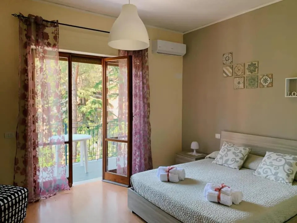 Eliana Holiday Sorrento