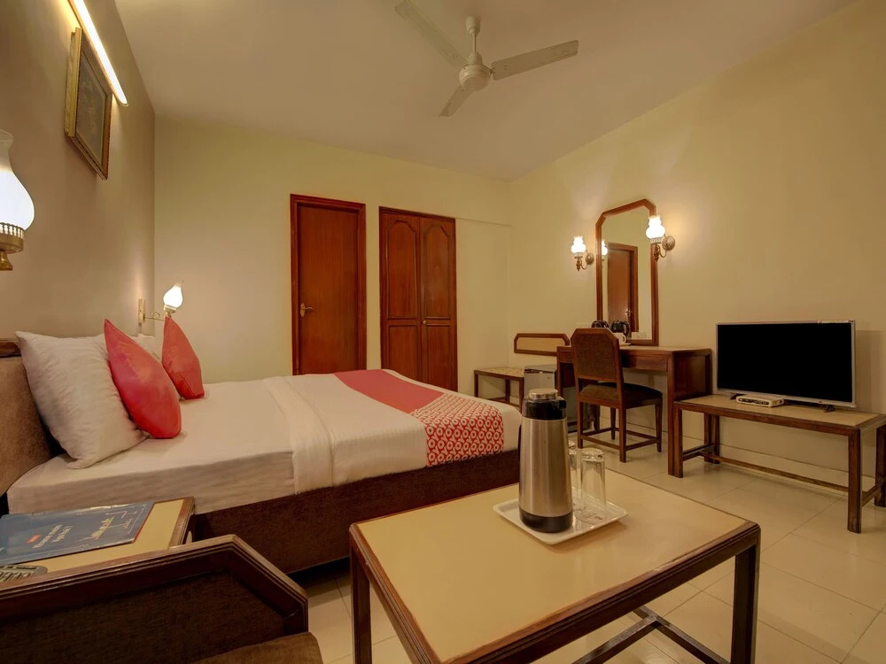 Capital O 1864 Hotel Yuvraj