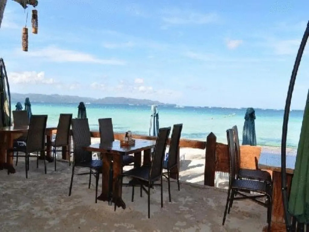Jonys Beach Resort