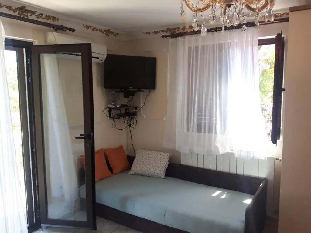 Apartments and Room Villa Makaj