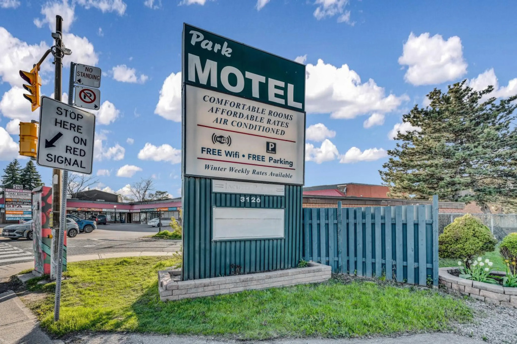 Park Motel
