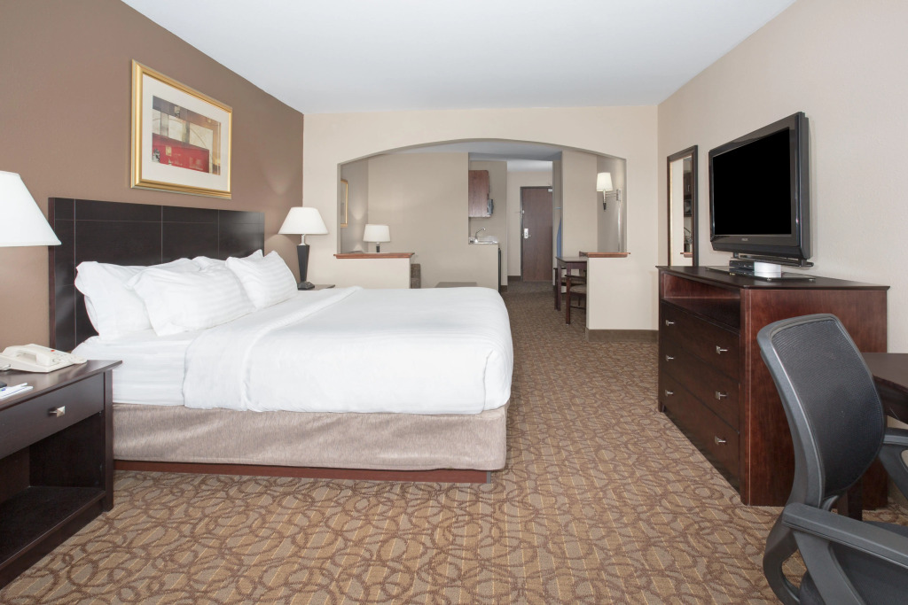 Holiday Inn Express Hotel & Suites Concordia by IHG