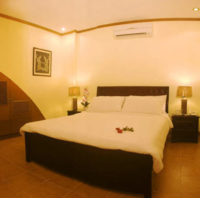 Casablanca Hotel Condominium Resort