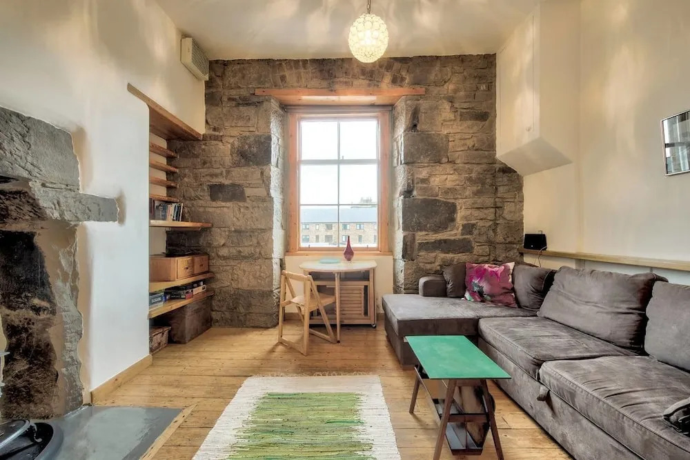 Lovely Central 1BR Flat in Prime Festival Location