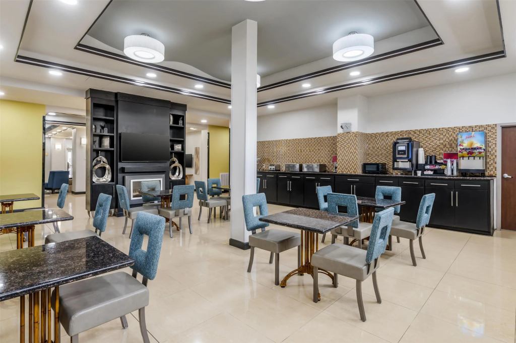 Best Western Plus JFK Inn & Suites