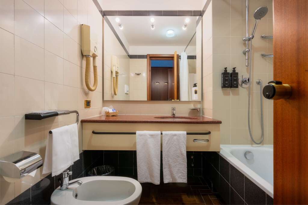 Отель Crivis
