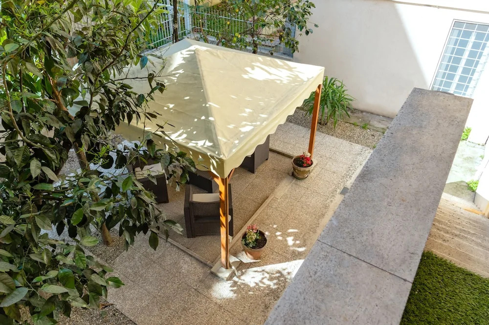 Comfort Rooms Piazza Mariano Armellini