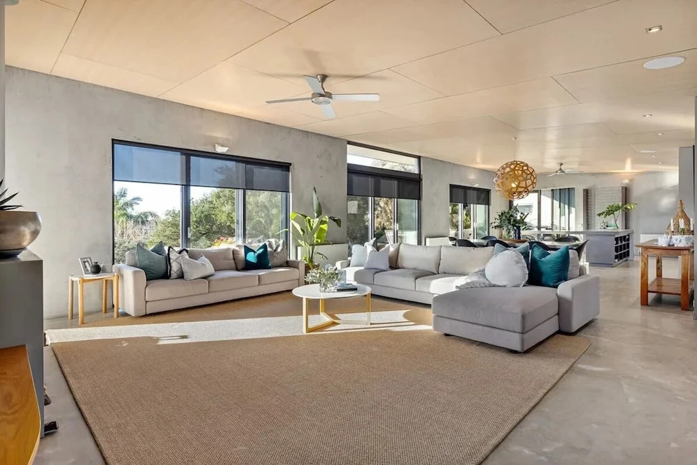 Luxury Portsea Sanctuary Gas Heat Pool Gardens