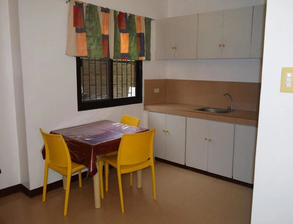 Budget Rooms White Beach