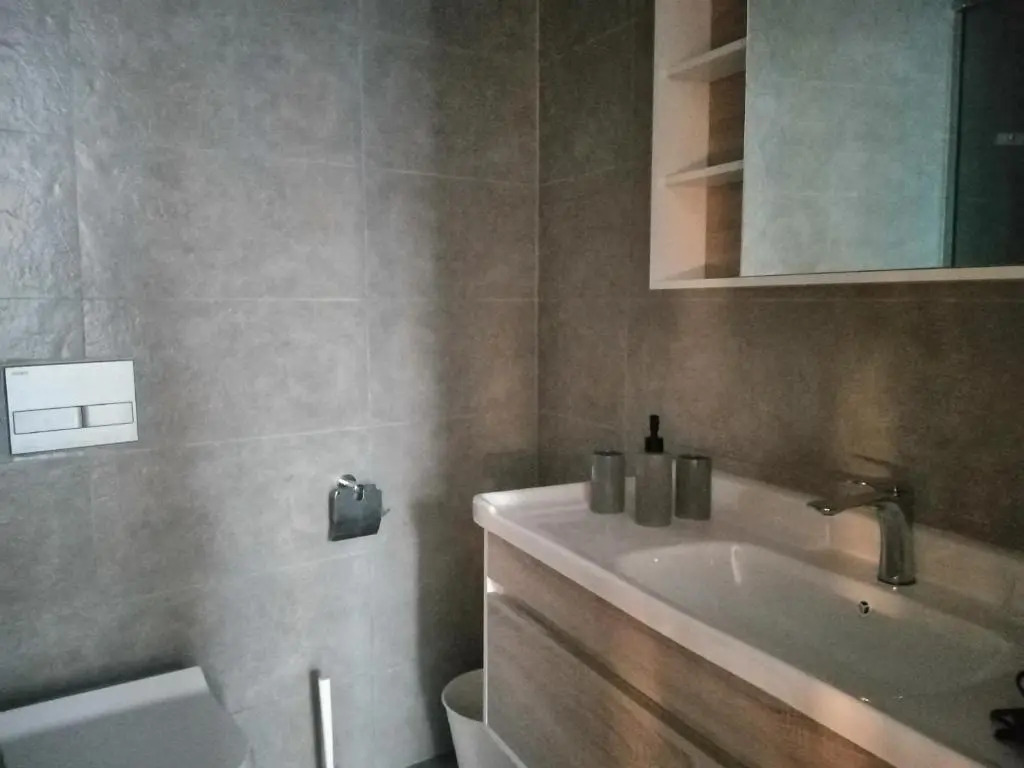 JVC Elegant and Cozy 1 Bedroom Apartment