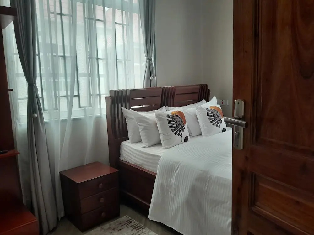Villa Home Hotel & Apartment