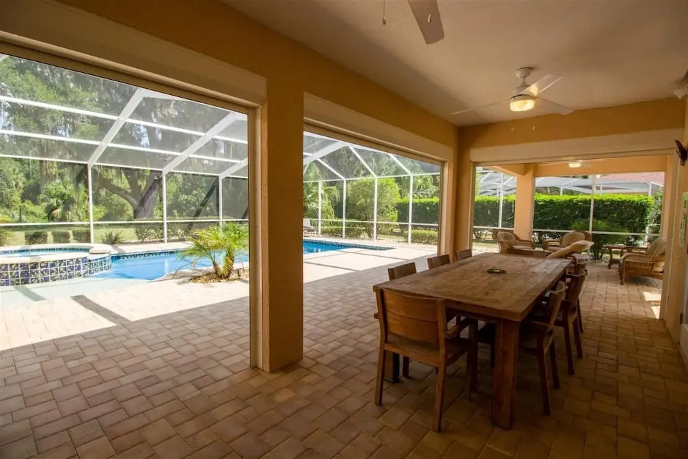 Villa Eagle - Executive - 3 Bedroom