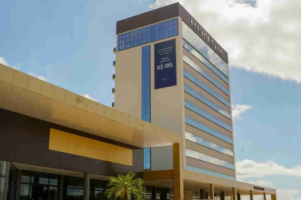 Trento Hotel Guaíra by Unna