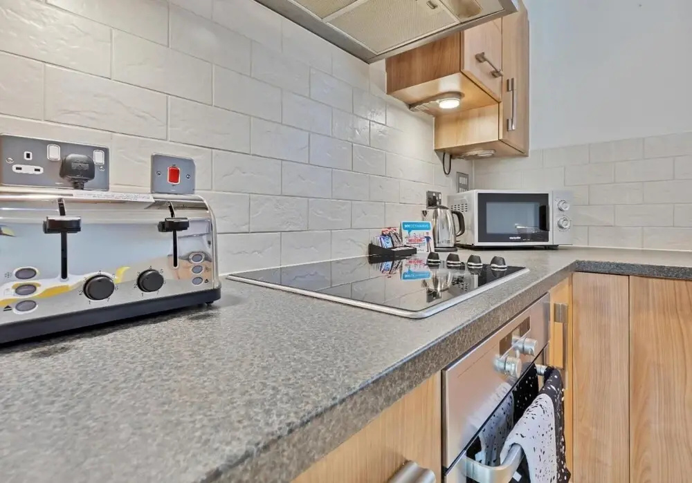 Central Garden View | Modern 2 Bedroom 2 bathroom Apartment | Balcony