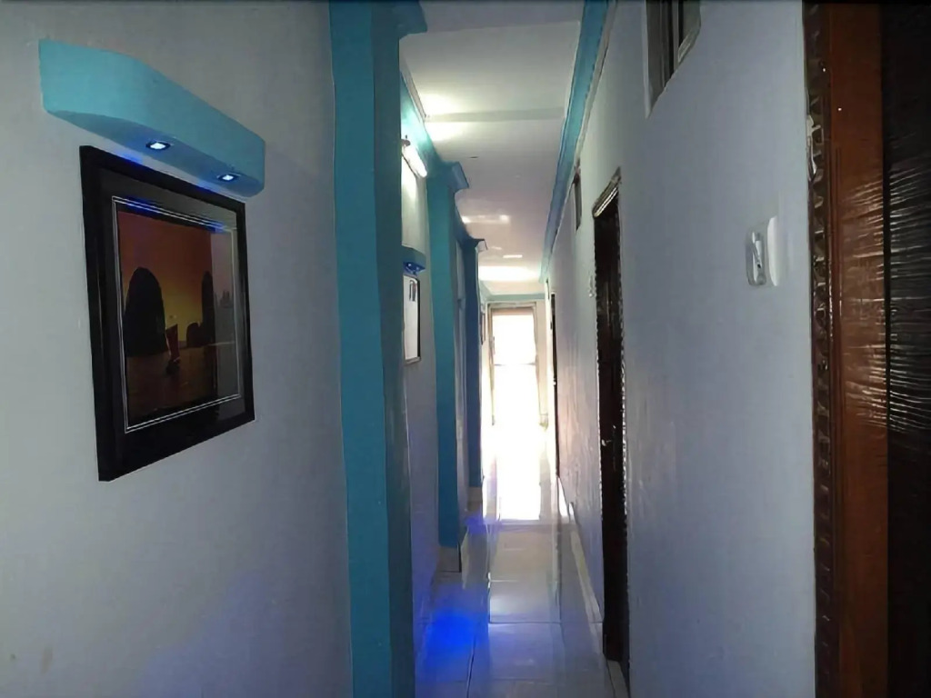Eden Guest House & Dormitory - Hostel