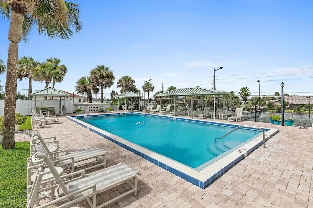 Ocean Terrace Club 604