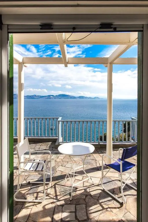 Seaside maisonette in Kiveri, near Nafplion.