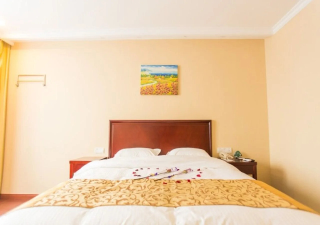 GreenTree Inn New District Hospital of People s Hospital MingLiu Express Hotel