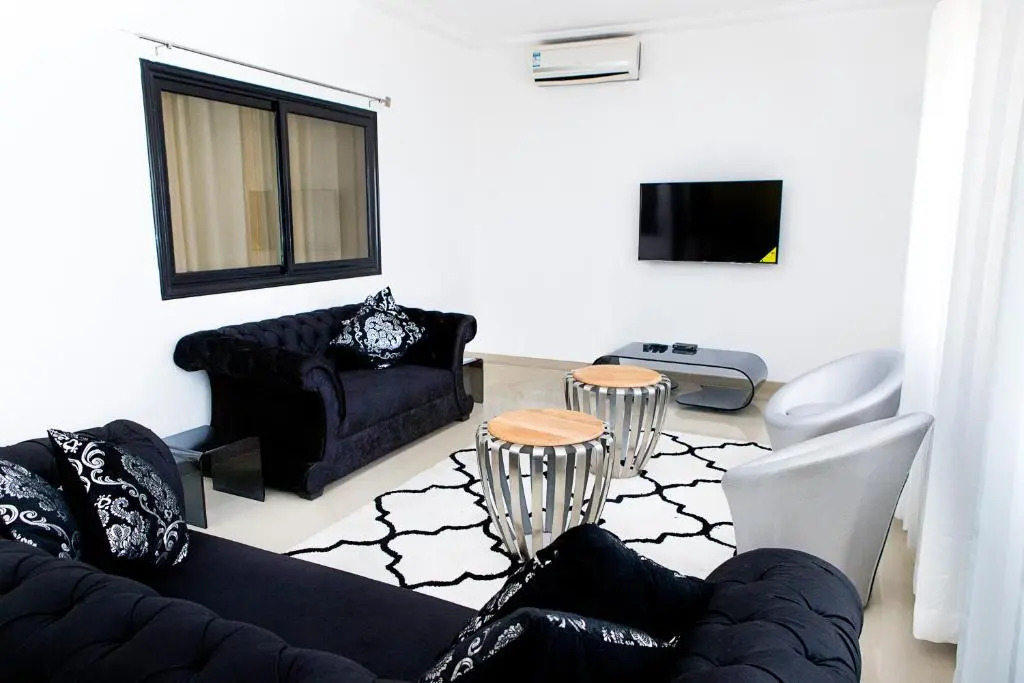 Maxwell Court Apartments