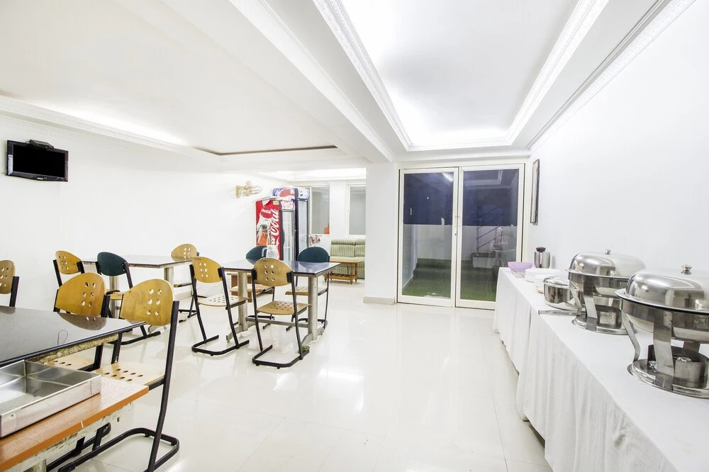 FabHotel Rekha Residency Rajajinagar