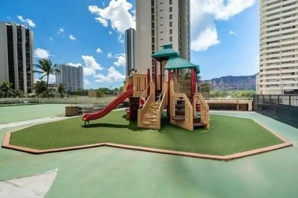 Tower 2 Suite 3201 - Qqp 1 Bedroom Home by Redawning