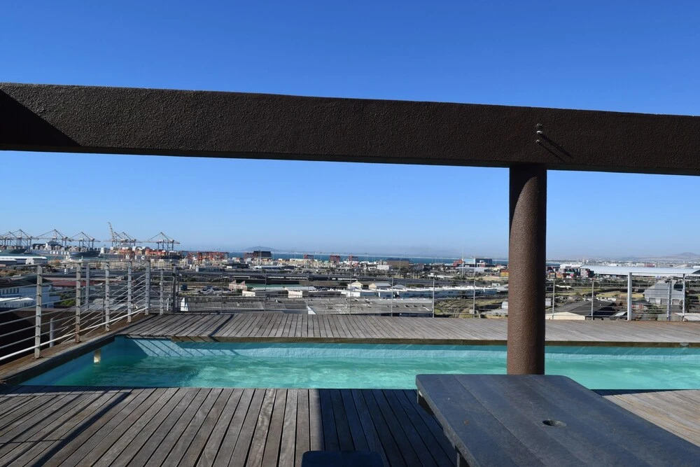 Modern 2 Bedroom Apartment in Cape Town