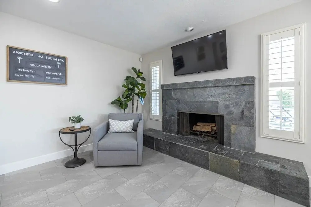 Scottsdale Waltann 3 Bedroom Home by RedAwning