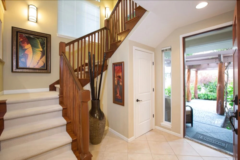 Leilani 3 Bedrooms 3 Bathrooms Condo