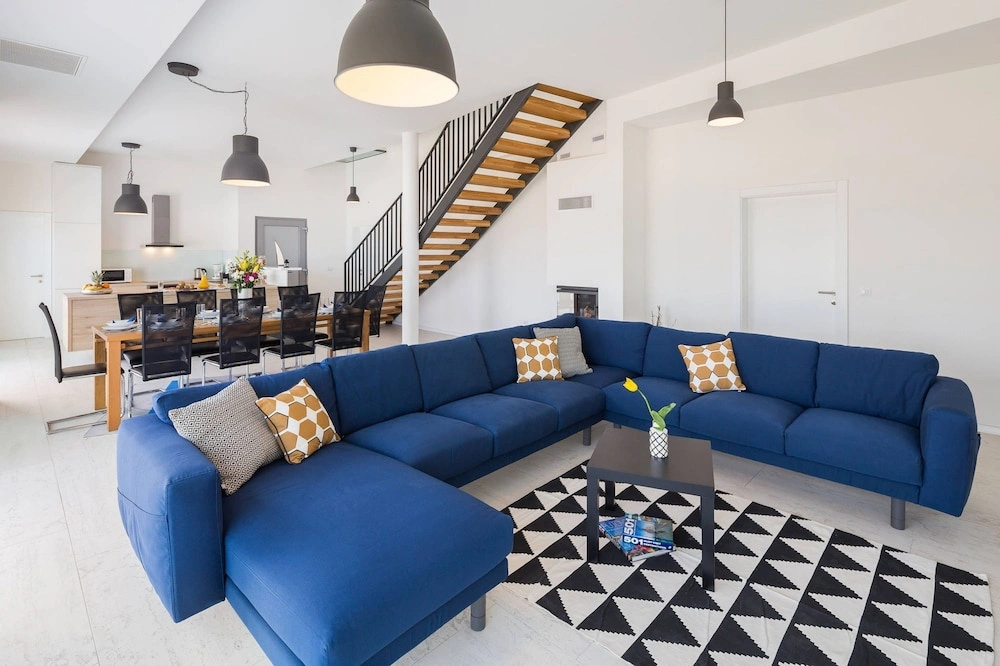 Villa Costabella with heated pool