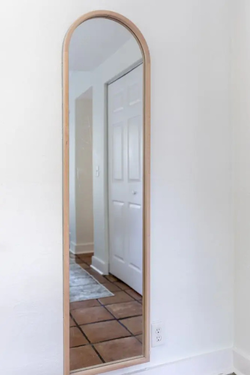 The Grandview Collection - Newark