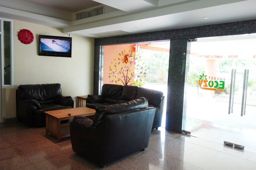 Phuket Ecozy Hotel
