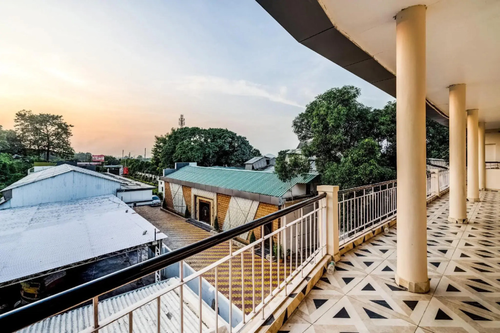 Gulmohar Marriage Garden by OYO Rooms