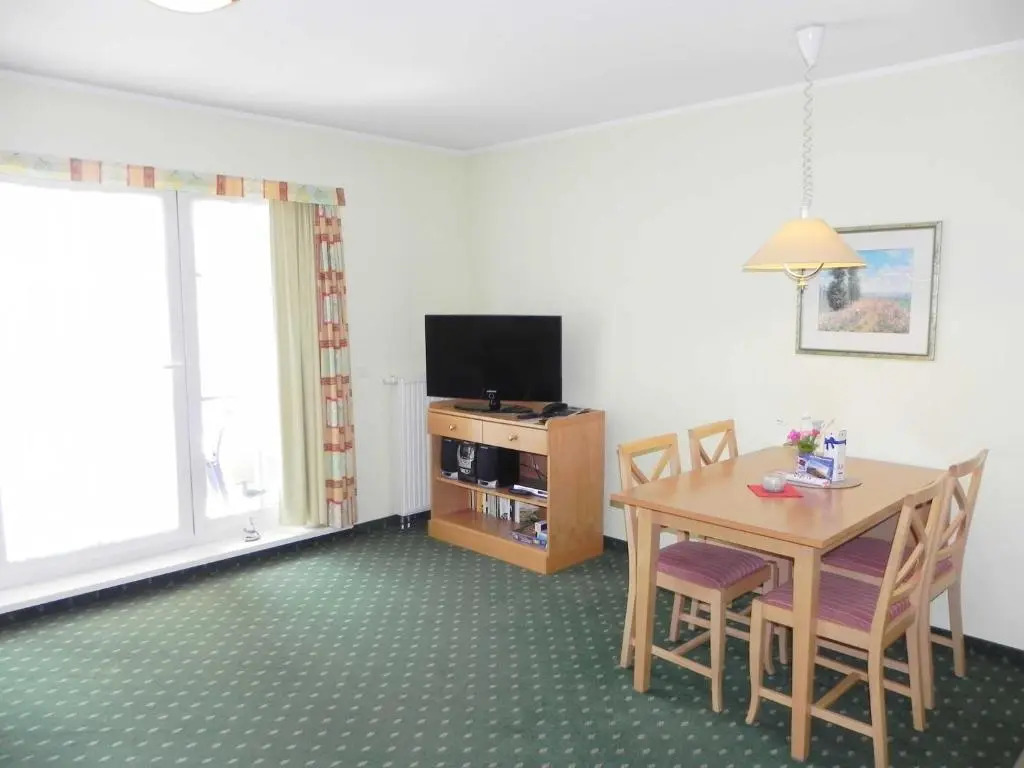 Ferienwohnung 1 3 19 Inselstrand
