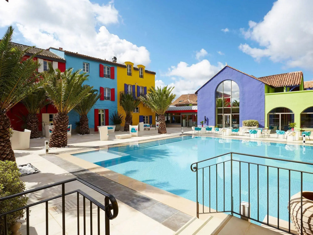 Le Stelsia Resort