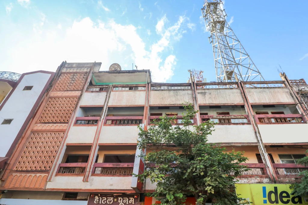 SPOT ON 46266 Hotel Poonam
