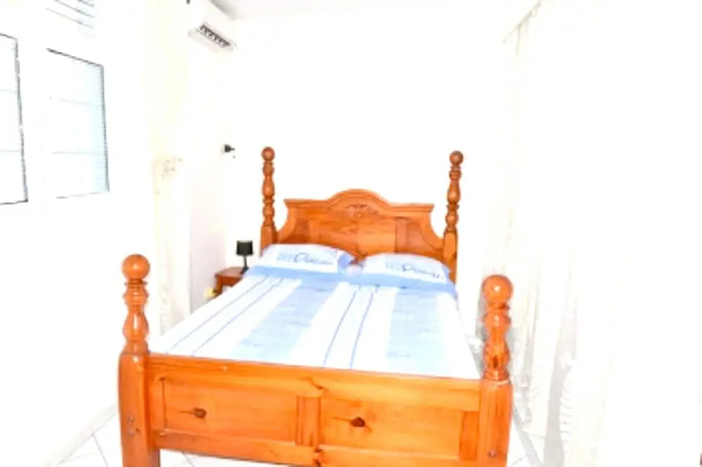 House With 2 Bedrooms in Les Anses-darlet, With Enclosed Garden and W