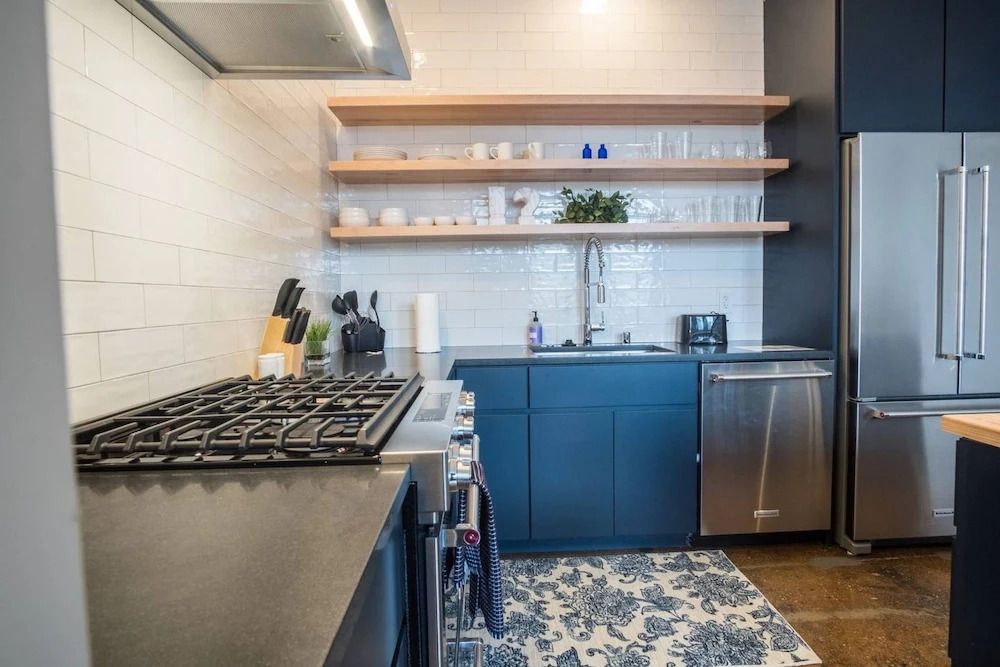 Historic 3rd Ward 1BR Loft with Parking