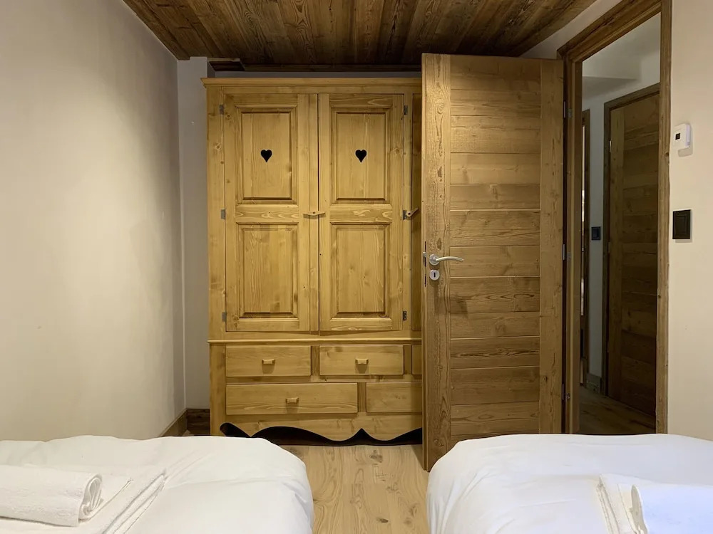 Brand New Chalet, Praz Center, 250m from the cabin