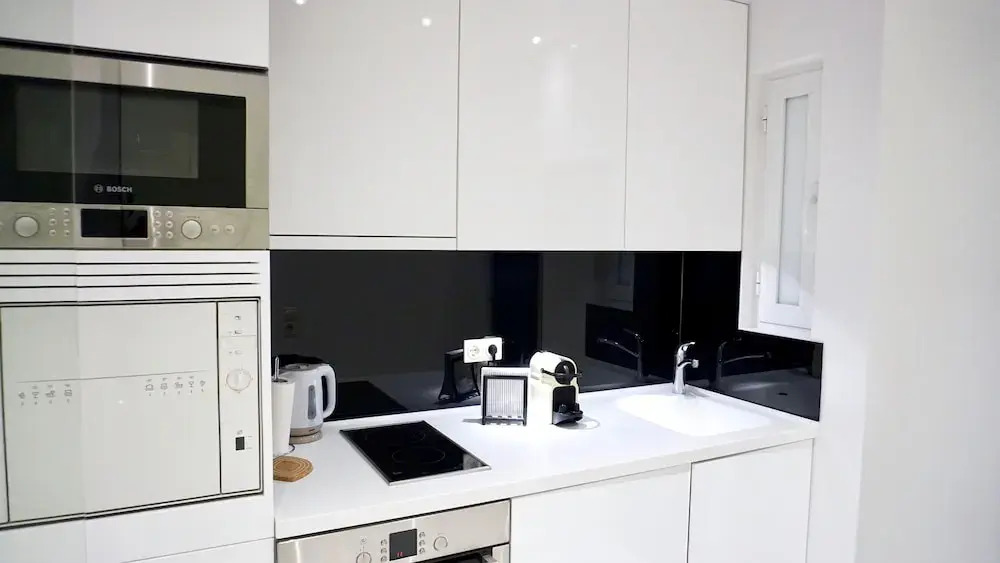 Central & Elegant Apt in Athens