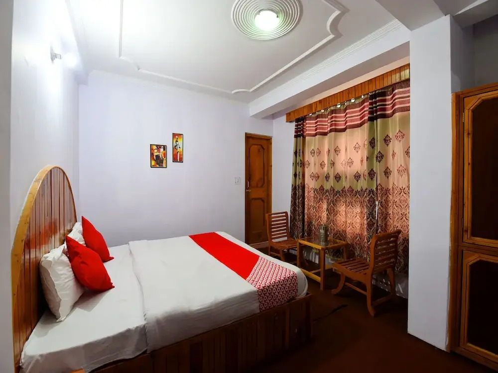 OYO 14741 Home Pleasant Studio at Kanyal Road