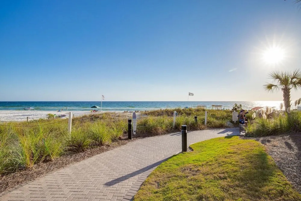 Grand Panama by Panhandle Getaways